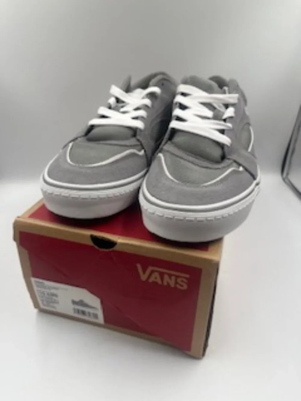 New Vans‎ Colson Gray Retro Suede Sneakers Size 10.5 Low top NIB